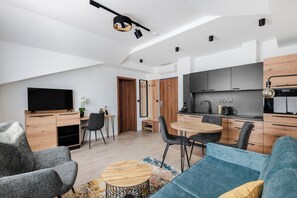 1 slaapkamer, verduisterende gordijnen, een strijkplank/strijkijzer