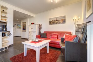 TV, stereo - Residenz am Balmer See, apartment 13 in Balm - fantastic lake view & pure relaxation (Balm)