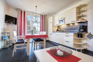 Dining - Residenz am Balmer See, apartment 13 in Balm - fantastic lake view & pure relaxation (Balm)