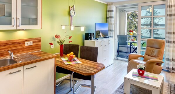 Interior - Residenz am Balmer See, apartment 14 in Balm - 4-star comfort with panoramic lake view (Balm)