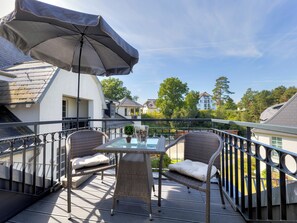 Outdoor dining - Residenz am Balmer See, apartment 25 with sauna and lake view for 2 guests (Balm)