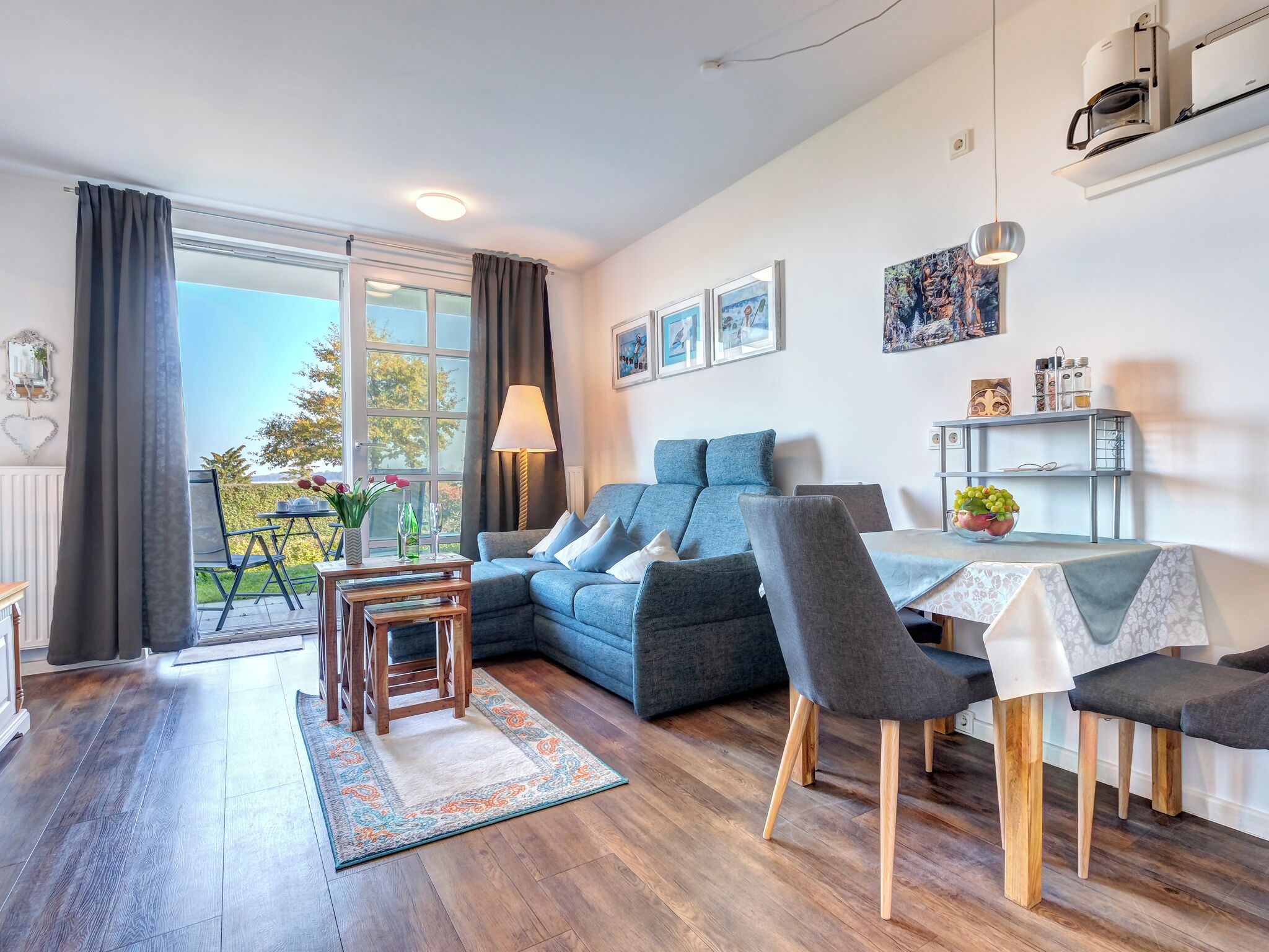 Fernseher, DVD-Player, Stereoanlage