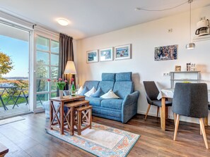 TV, DVD player, stereo - Residenz am Balmer See, apartment 38 with sauna, lake view and WLAN (Balm)