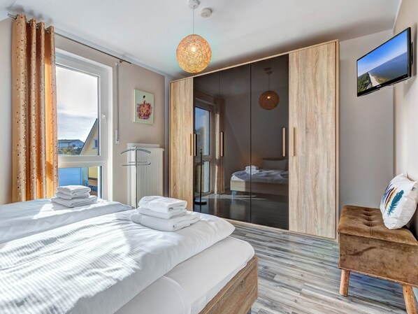 1 bedroom, iron/ironing board, travel cot, free WiFi