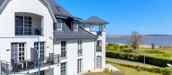 Residence on Balmer See, apartment 48 with sauna & lake view on the lake