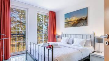 1 bedroom, iron/ironing board, free WiFi, bed sheets