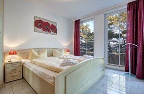 1 室のベッドルーム、アイロン / アイロン台、WiFi (無料)、ベッドシーツ