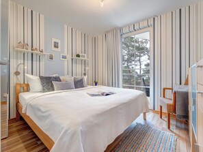 2 chambres, fer et planche à repasser, Wi-Fi gratuit, draps fournis