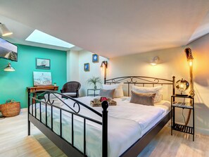 3 bedrooms, iron/ironing board, free WiFi, bed sheets - Welcome to the 5* Ostseeresidenz apartment complex GP24 in Heringsdorf. (Heringsdorf)