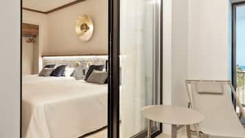 Minibar, in-room safe, free WiFi, bed sheets