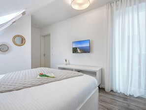 2 bedrooms, free WiFi, bed sheets