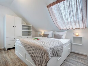 2 bedrooms, free WiFi, bed sheets
