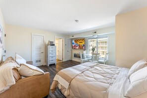 1 bedroom, iron/ironing board, free WiFi, bed sheets