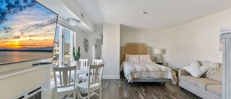 1 habitación, tabla de planchar con plancha, wifi gratis y ropa de cama