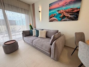 Living area - Mediterranean Gardens 60: Ground floor with garden (Torrevieja)