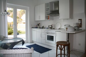 Geladeira, fogão, cooktop, lava-louças