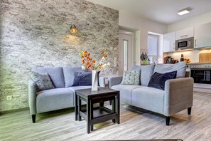 Fernseher, Stereoanlage