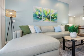 House (5 Bedrooms) | Property amenity