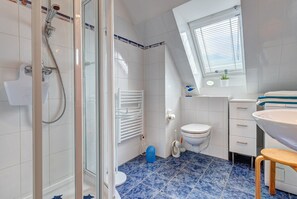 Douche, serviettes fournies