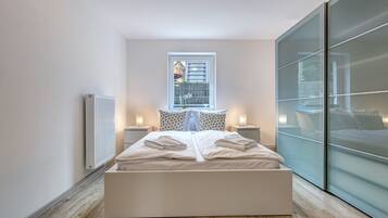 1 bedroom, free WiFi, bed sheets