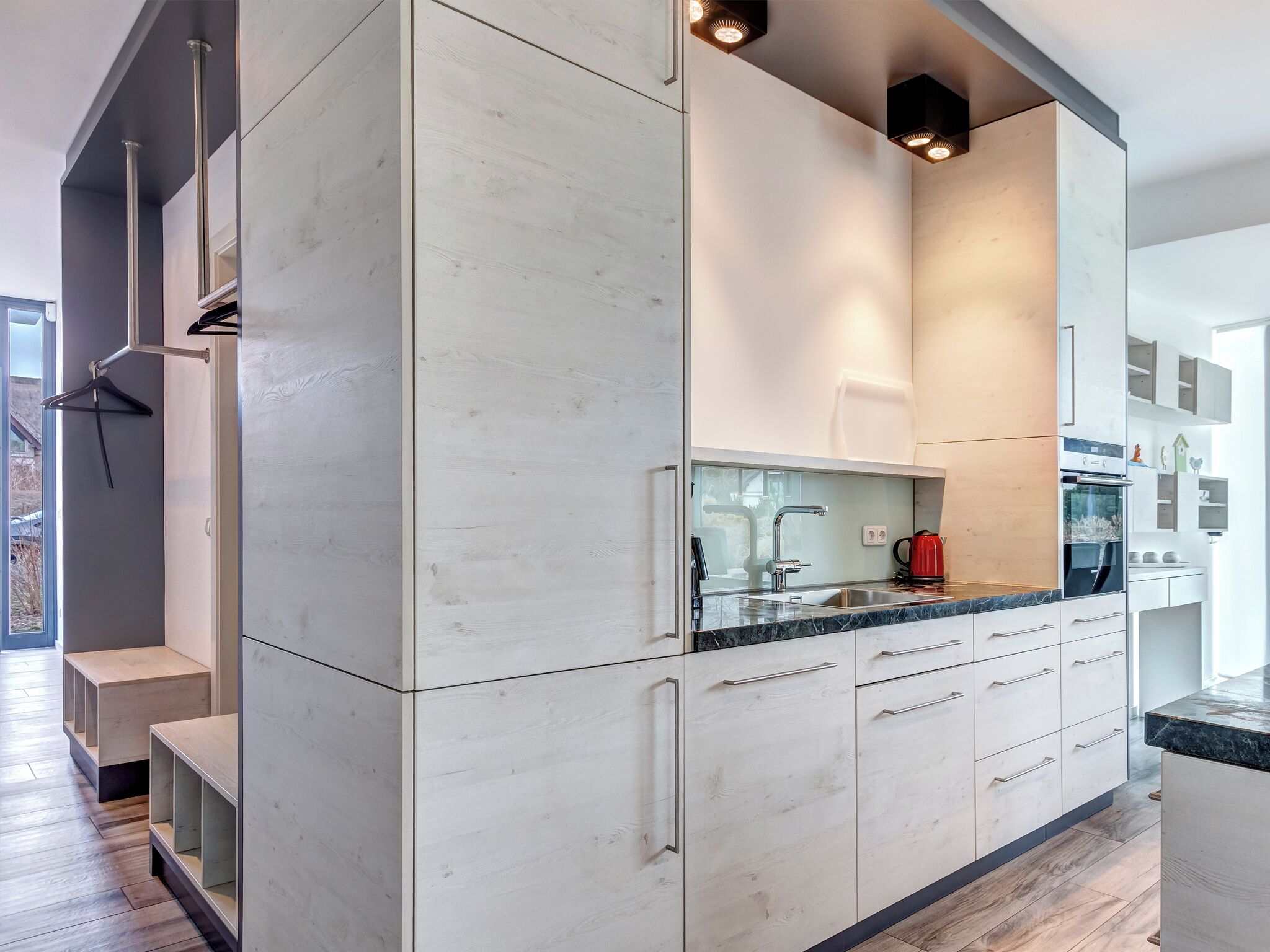 Kühlschrank, Ofen, Herdplatte, Geschirrspüler