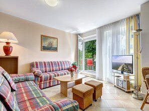 Télévision, chaîne hi-fi