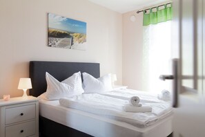 4 bedrooms, free WiFi, bed sheets