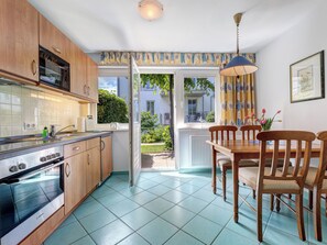 Geladeira, fogão, cooktop, torradeira