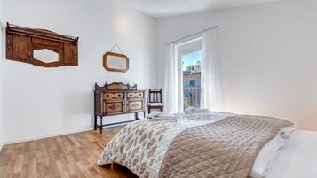2 Schlafzimmer, Bügeleisen/Bügelbrett, kostenloses WLAN, Bettwäsche