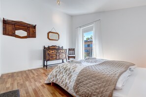 2 soverom, strykejern/-brett, wi-fi (inkludert) og sengetøy