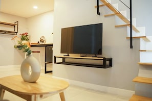 Duplex | Living area - Naoat Resort Farm & Cafe (Mae Taeng)