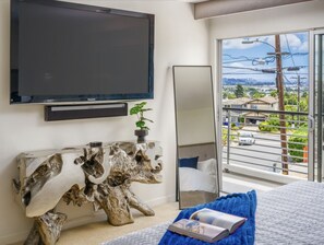 4 Schlafzimmer, Schreibtisch, Bügeleisen/Bügelbrett, Reisekinderbett