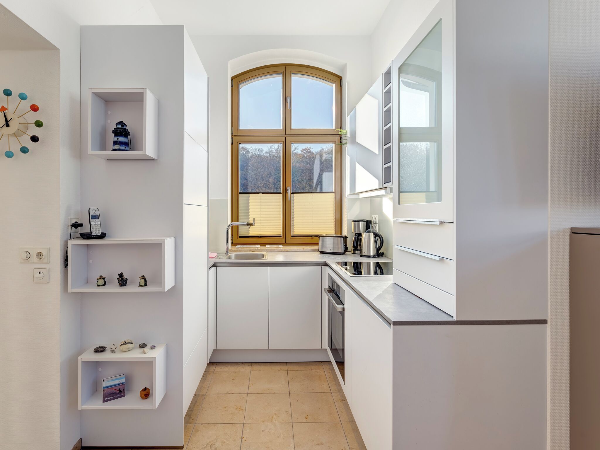 Kühlschrank, Ofen, Herdplatte, Geschirrspüler