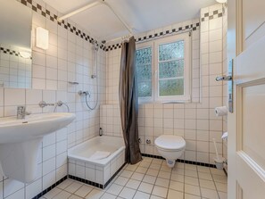 Douche, serviettes fournies