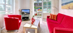 TV, DVD-spiller og stereoanlegg