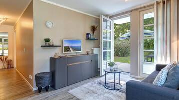 Fernseher, Stereoanlage