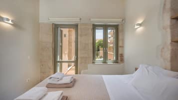 In-room safe, iron/ironing board, free WiFi