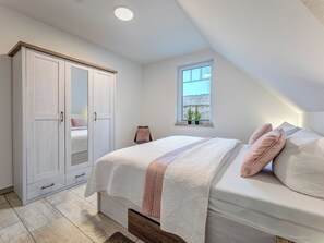 1 habitación y ropa de cama