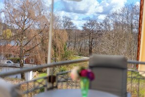 Property grounds - Welcome to the Schloonseevillen SV19 apartment in the Baltic seaside resort of Bansin. (Bansin)