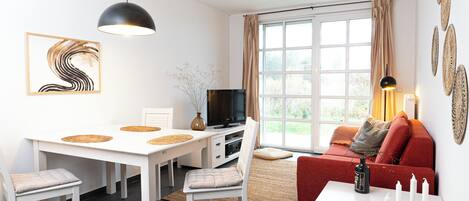 Fernseher, Stereoanlage