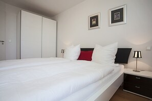 1 quarto, Wi-Fi de cortesia, roupa de cama