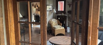 Rustic and charming 2 bedroom retreat with a beautiful deck