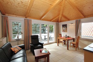 Télévision, livres, chaîne hi-fi