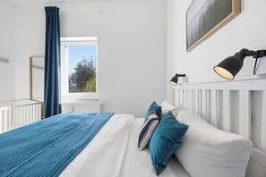 1 bedroom, travel crib, free WiFi - Villa zur See, Whg. Barke: 300 m to the sandy beach, WLAN & private parking lot (Zinnowitz)