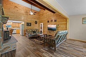 Télévision, cheminée