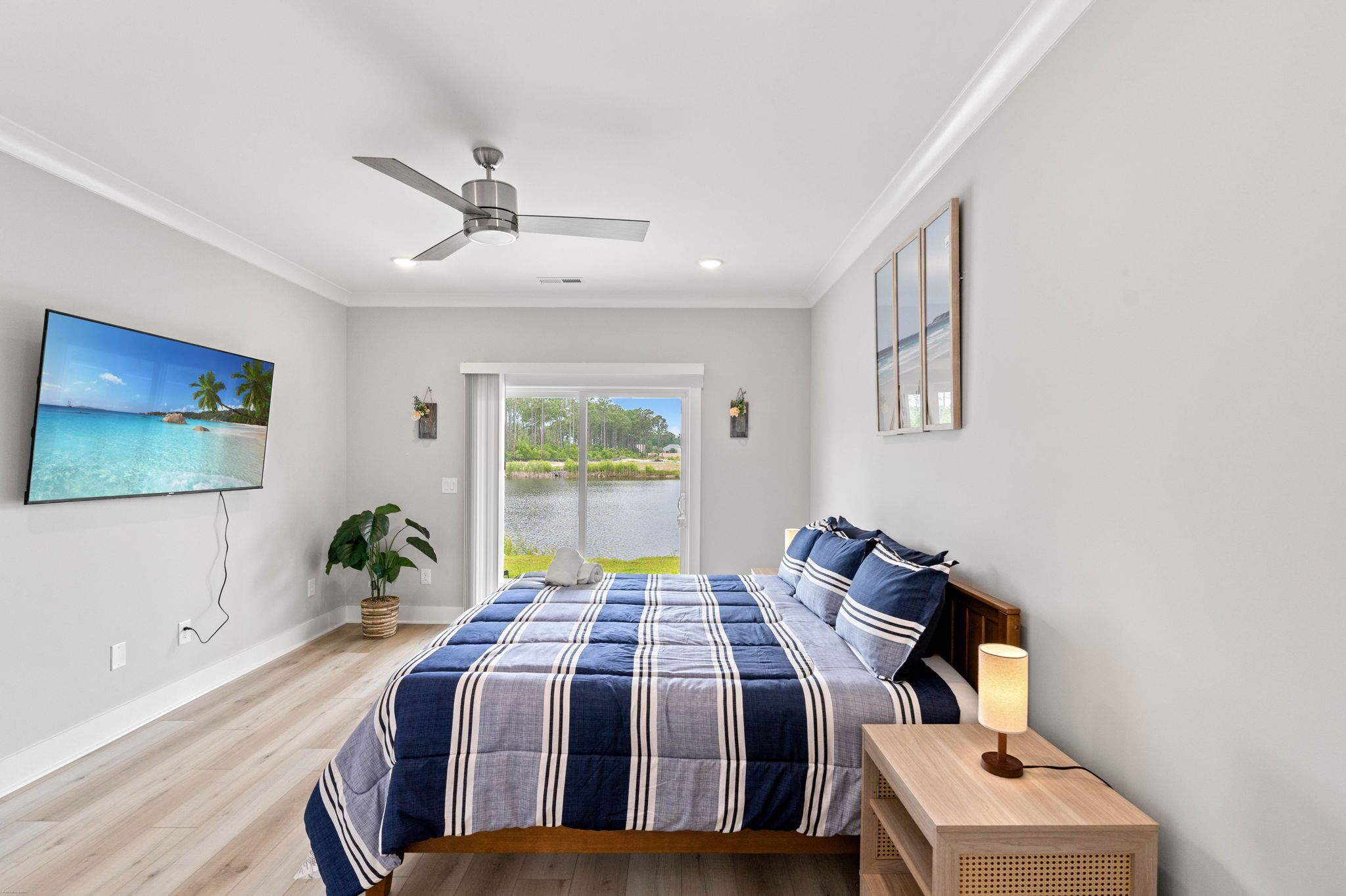 5 soverom, strykejern/-brett, wi-fi (inkludert) og sengetøy