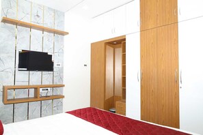 Een bureau, een laptopwerkplek, gratis wifi