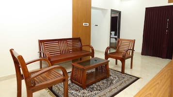 Desk, laptop workspace, free WiFi