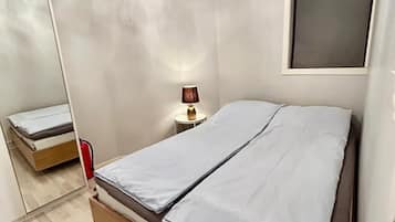 Deluxe Apartment | Laptop workspace, blackout drapes, soundproofing, free WiFi