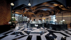 Lobby lounge